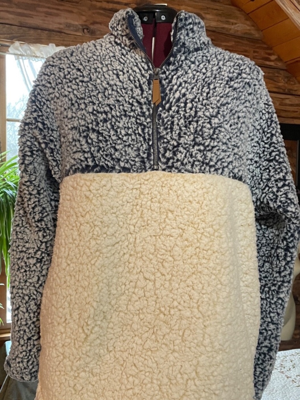 Time And Tru Woman's Blue/Ivory Sherpa 1/4 Zip High Collar Pullover Jacket M